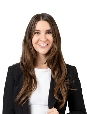 Portrait of Christina Oliver, REALTOR®